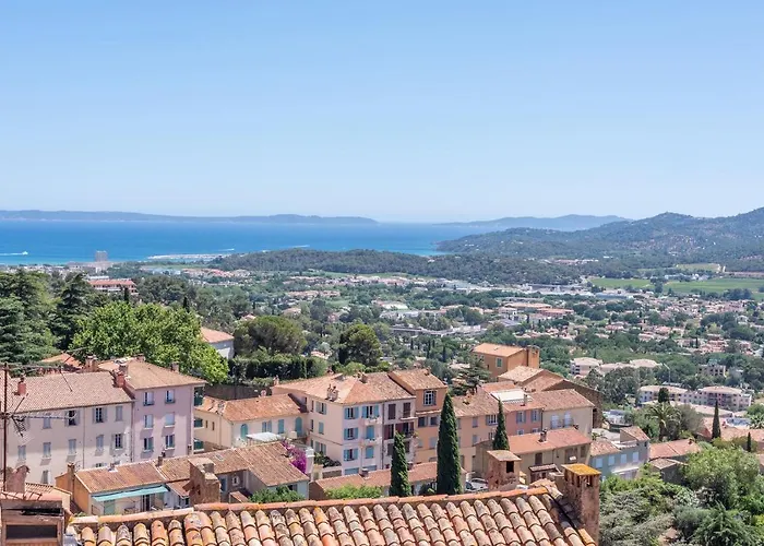 Cosy 36M With Nice Sea View Center Village !